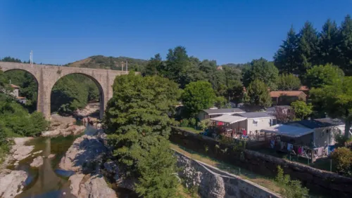 Location - Mobilhome Confort Pmr - Côté Rivière 2 Ch - Climatisé - image n°3 - Domaine de la Plage