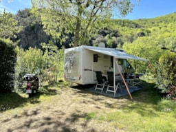 Stellplatz - Stellplatz: Auto + Zelt/Wohnwagen Oder Wohnmobil + Strom 16A - Domaine de la Plage