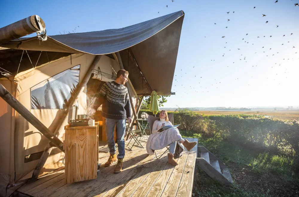 Location - Tente Trappeur Ii - Huttopia Meursault