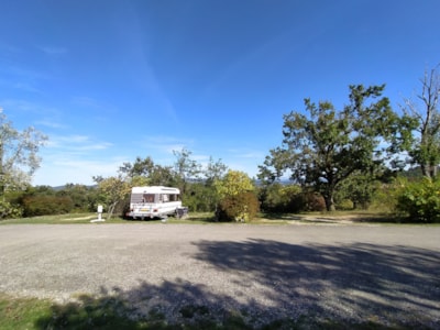 Comfort Package (1 tent, caravan or motorhome / 1 car / electricity 6A)