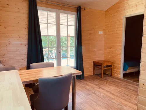 Mietunterkunft - Chalet 35M2 (2 Schlafzimmer) 4 Pers.  - Klimaanlage - image n°6 - Ushuaïa Villages - Camping Les 4 Saisons ****