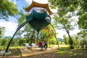 Locatif - CAMPALUNE SUR PILOTIS à 4 METRES DU SOL - GERVANNE CAMPING