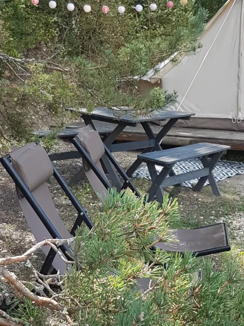 Huuraccommodatie(s) - Lodge Glamping Belle Etoile - Travel Light: Bed Opgemaakt En Handdoeken Aanwezig - image n°4 - Camping La Ferme de Clareau