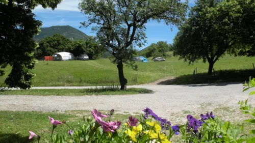 Emplacement - Emplacement Premium Avec Vue - image n°2 - Camping La Ferme de Clareau