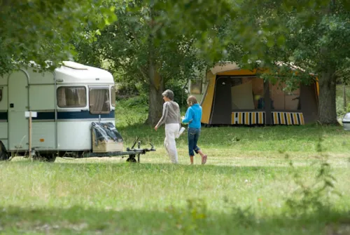 Stellplatz - Pure Nature Pitch - No Electricity - image n°4 - Camping La Ferme de Clareau