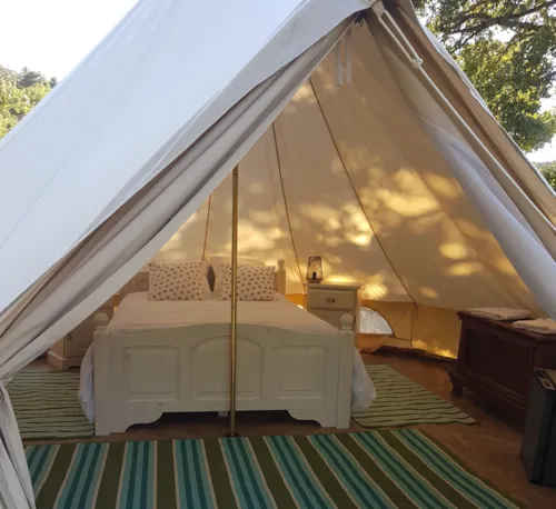Huuraccommodatie(s) - Lodge Glamping Belle Etoile - Travel Light: Bed Opgemaakt En Handdoeken Aanwezig - image n°8 - Camping La Ferme de Clareau