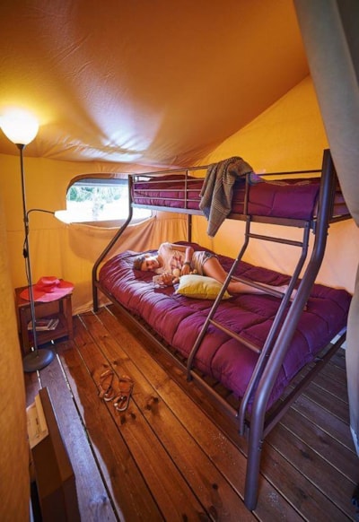 Tent Lodge Kenya CONFORT 34m² - 2 bedrooms + sheltered terrace 11m² (WITH toilet blocks)