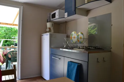 Location - Mobil Home Domino Standard 24M² - 2 Chambres + Tv + Terrasse Semi-Couverte 10M² - image n°5 - Flower Camping LES TRUFFIERES