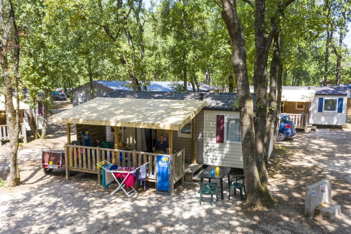 Location - Mobil Home Provence - Evasion Confort 33M² - 3 Chambres +Tv + Climatisation +Terrasse Couverte 11M² - Flower Camping LES TRUFFIERES