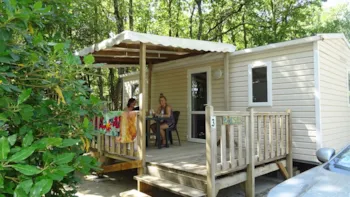 Mietunterkunft - Mobilheim Domino Standard 24M² - 2 Zimmer + Tv + Halbüberdachte Terrasse 10M² - Flower Camping LES TRUFFIERES