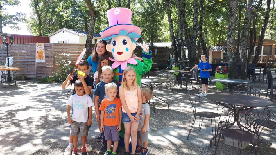 Flower Camping LES TRUFFIERES