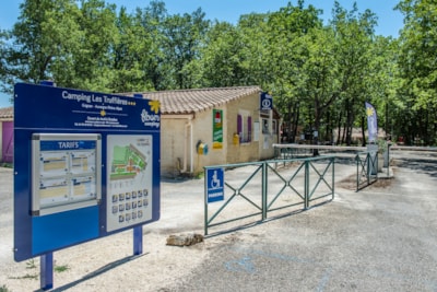Flower Camping LES TRUFFIERES