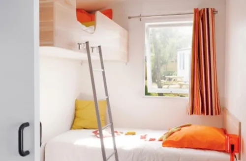 Location - Mobilhome Pmr Cottage Confort 29M² (2Ch.-4Pers.) + Terrasse Couverte  + Tv + Clim - image n°5 - Flower Camping LES TRUFFIERES