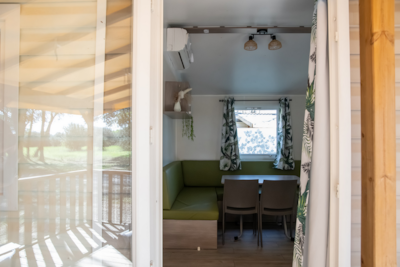 Mobil Home Provence CONFORT 33m² - 3 Bedrooms +TV + air-conditioning +sheltered terrace 11m²
