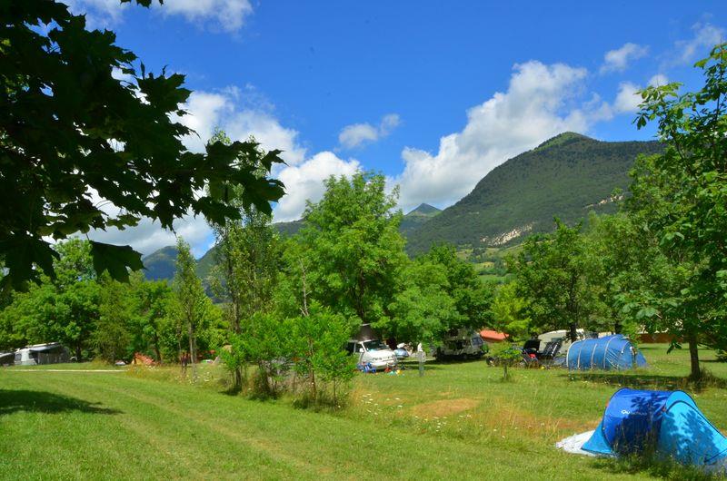 Kampeerplaats - Kampeerplaats Tent/Caravan/Auto/Camper/Elektriciteit 6 A - Camping CHAMP LA CHEVRE