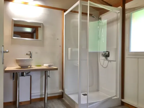 Location - Chalet Alizé 1 Chambre - image n°4 - Camping CHAMP LA CHEVRE