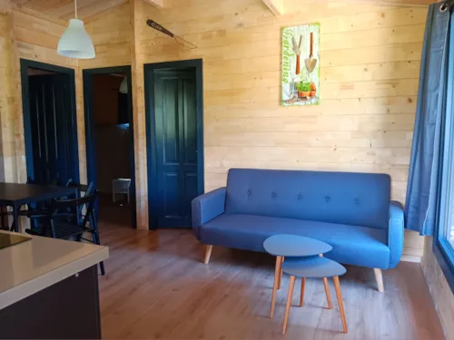 Location - Chalet Enjoy 2 Chambres - image n°3 - Camping CHAMP LA CHEVRE
