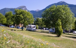 Pitch - Pitch Tent/Caravan/Car/Camper/Electricity 10A - Camping CHAMP LA CHEVRE