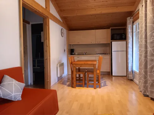 Location - Chalet Charlay 2 Chambres - image n°3 - Camping CHAMP LA CHEVRE