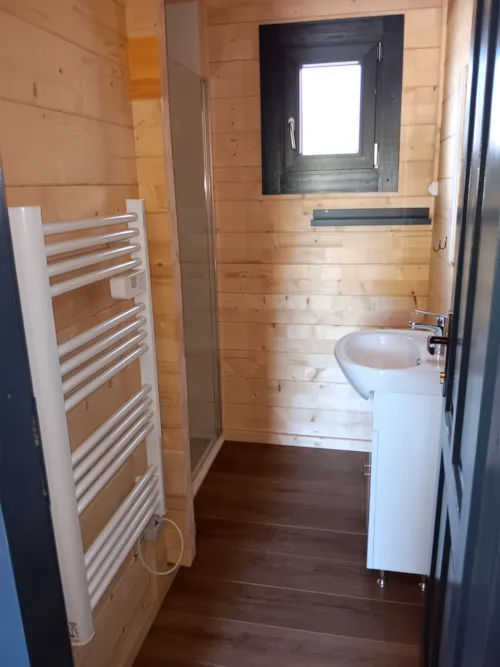 Location - Chalet Duplex 3 Chambres - image n°9 - Camping CHAMP LA CHEVRE