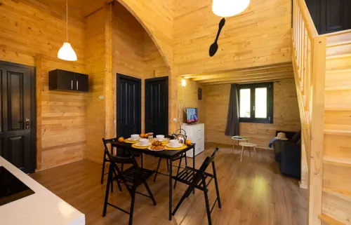 Location - Chalet Duplex 3 Chambres - image n°3 - Camping CHAMP LA CHEVRE