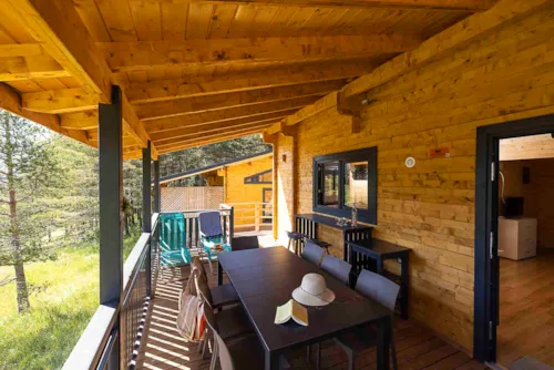 Location - Chalet Enjoy 2 Chambres - image n°8 - Camping CHAMP LA CHEVRE