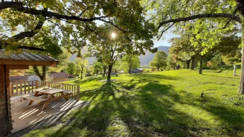 Location - Chalet Mélèze - image n°1 - Camping CHAMP LA CHEVRE