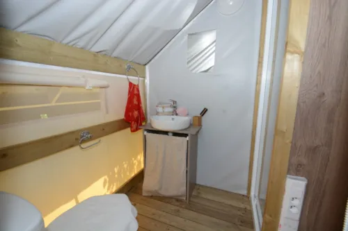 Location - Tente Lodge Confort (Avec Sanitaires) - image n°7 - Camping CHAMP LA CHEVRE