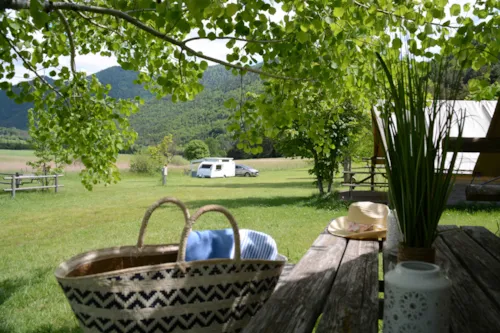 Location - Cabane Edelweiss (Sans Sanitaires) - image n°3 - Camping CHAMP LA CHEVRE