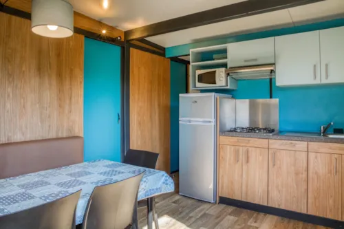 Location - Chalet Confort 25M² 2 Chambres  - Terrasse Couverte - Climatisation - image n°6 - Flower Camping Les Rives de l'Aygues