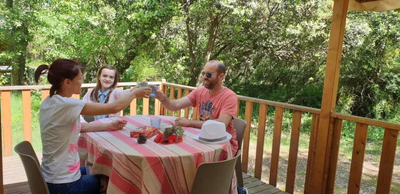 Mobil-Home Confort 33M² 3 Chambres - Terrasse Semi-Couverte - Climatisation