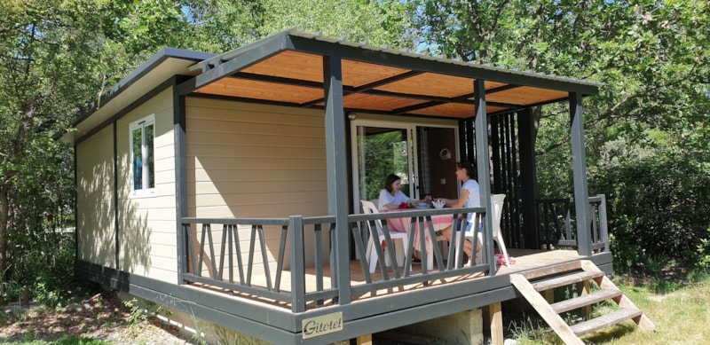 Hütte 2 Zimmer 25m² - überdachte Terrasse - Klimaanlage
