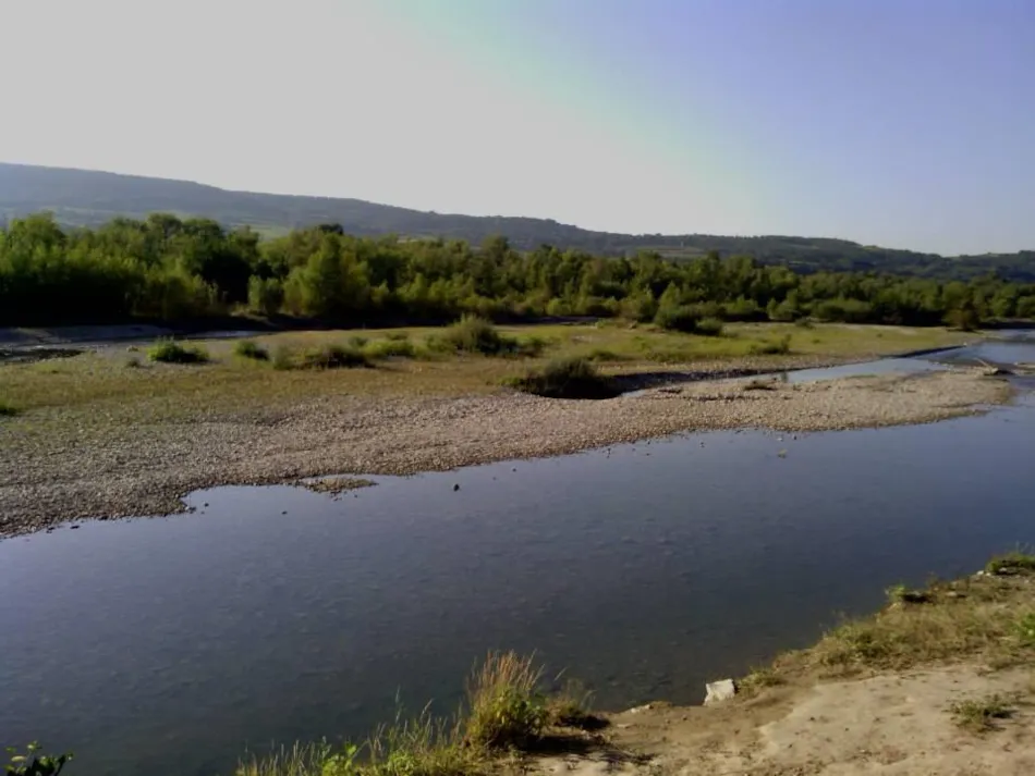 Flower Camping Les Rives de l'Aygues
