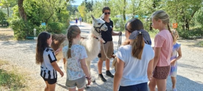Flower Camping Les Rives de l'Aygues