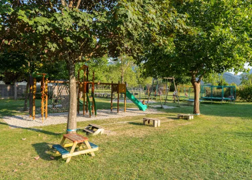 Forfait Camping (Emplacement, 2 Personnes, 1 Véhicule)