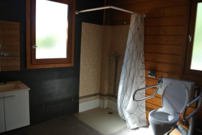 Traditional Flower Chalet adapted for people with reduced mobility