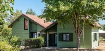 Mietunterkunft - Traditionelles Insekten-Chalet - 40 M² (Nebeneinander) - Camping de Bourbon-Lancy