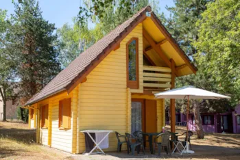 Mietunterkunft - Traditionelles Vogel-Chalet - 41 M² - Camping de Bourbon-Lancy
