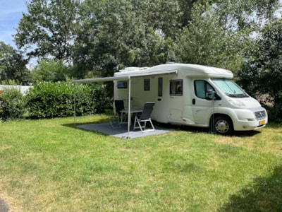 Camping package (pitch, 1 vehicle)