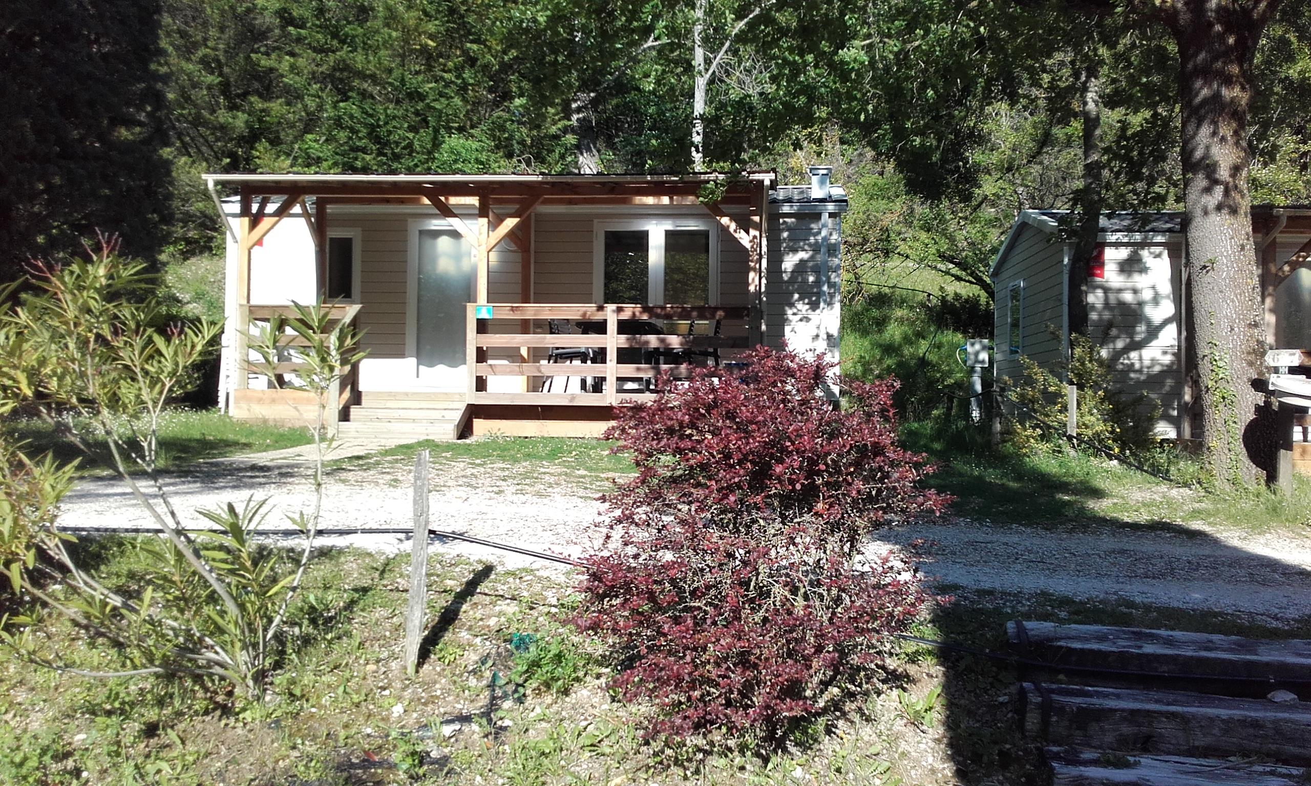 Huuraccommodatie - Stacaravan  27.5M²- 2 Slaapkamers - Camping la Poche
