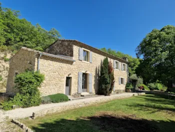 Mietunterkunft - Magnificent Provençal Mas With Pool - Camping Porte de Provence
