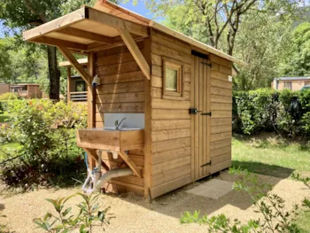 Stellplatz - Stellplatz Mit Sanitäranlagen - Camping Porte de Provence