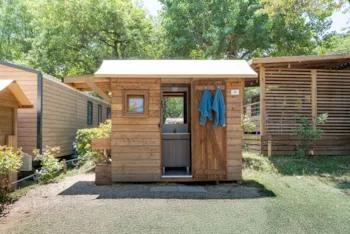 Stellplatz - Stellplatz Mit Sanitäranlagen - Camping Porte de Provence