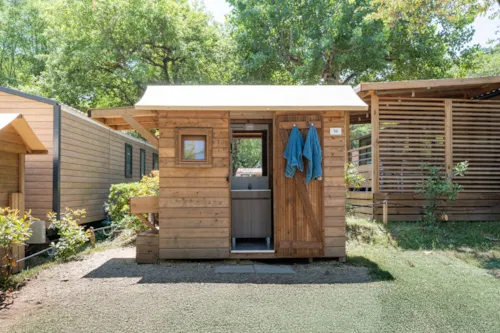 Stellplatz - Stellplatz Mit Sanitäranlagen - image n°1 - Camping Porte de Provence