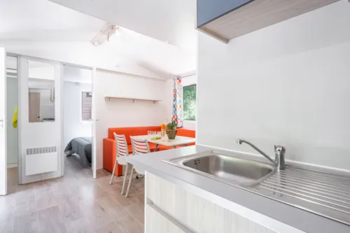 Accommodation - Mobil-Home 27.5M² - 2 Bedrooms - image n°5 - Camping Porte de Provence