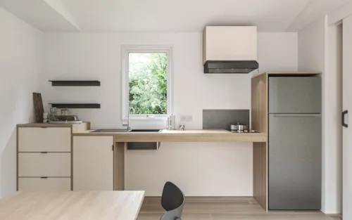 Accommodation - Comfort Mobile Home (Wheelchair Accessible) - 2 Bedrooms - Air-Conditioned - Sleeps 4 - image n°3 - Camping Porte de Provence