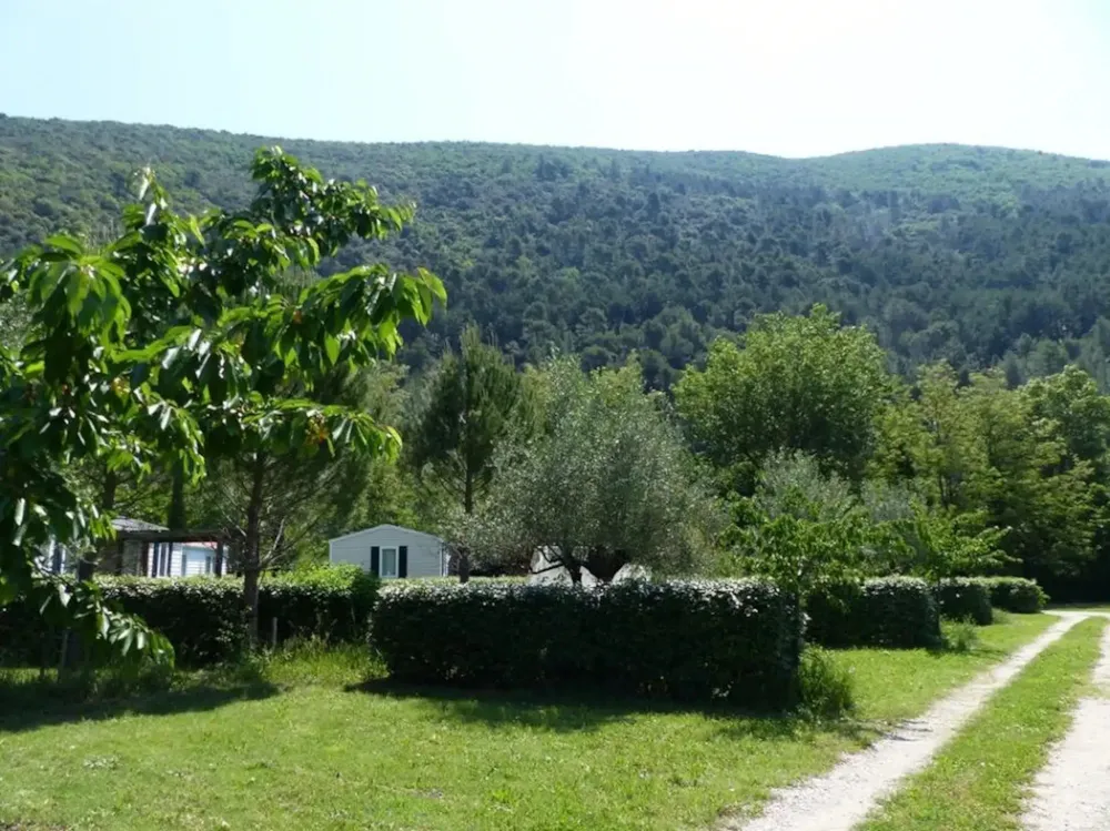 Emplacement - Emplacement Randonneurs, Sans Électricité - CAMPING LES CLOS