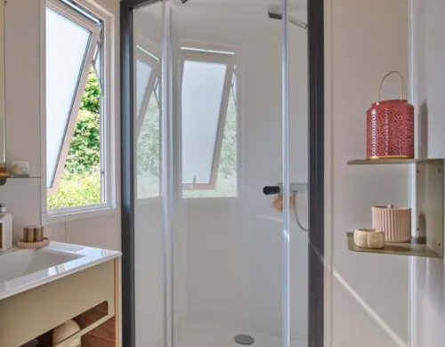 Location - Mobilhome Premium Zenia - 27M² - 2 Chambres + Clim - image n°4 - CAMPING LES CLOS