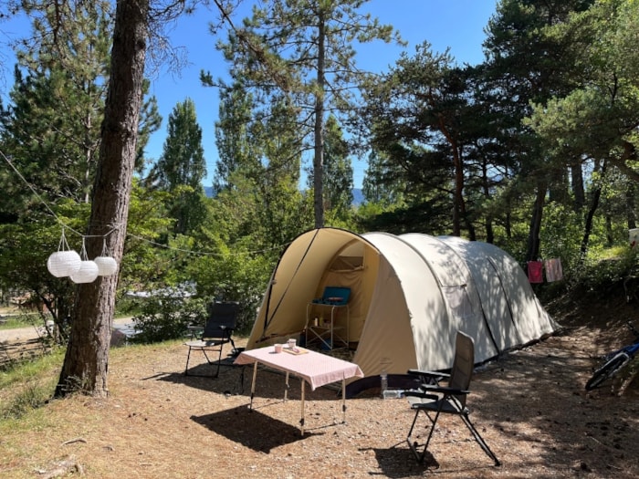 Emplacement Confort Small Pour Tente (Avec Électricité)