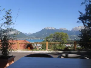  - Studio 30m² vue lac - 1 chambre (plain pied) 2 pers plus un enfant possible - Camping Le Panoramic